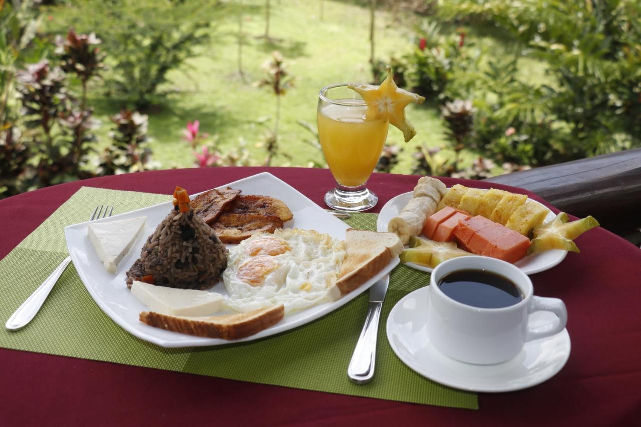 Hotel Rancho Cerro Azul La Fortuna Exteriér fotografie